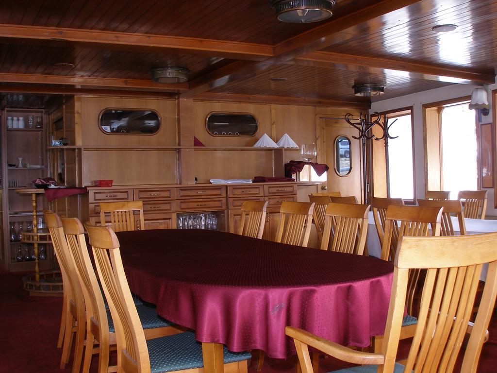 Fortuna Boat Hotel Budapeszt Zewnętrze zdjęcie